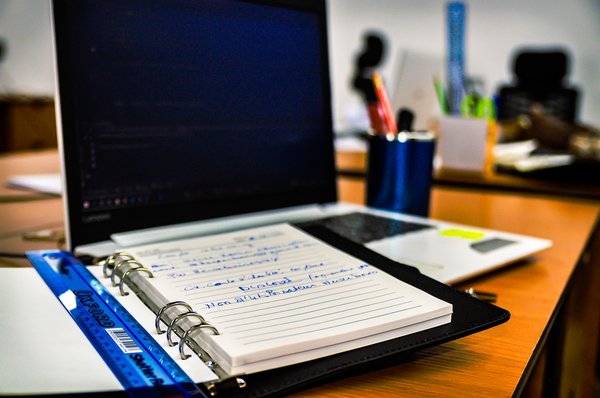 Harmonisez vos prises de rendez-vous avec un agenda en ligne